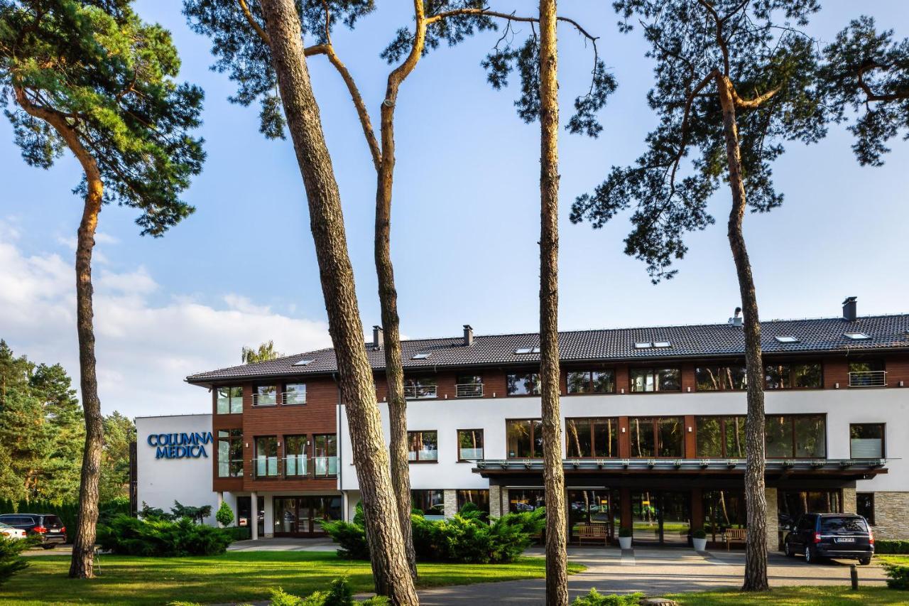 Отель Columna Medica Ласк Экстерьер фото